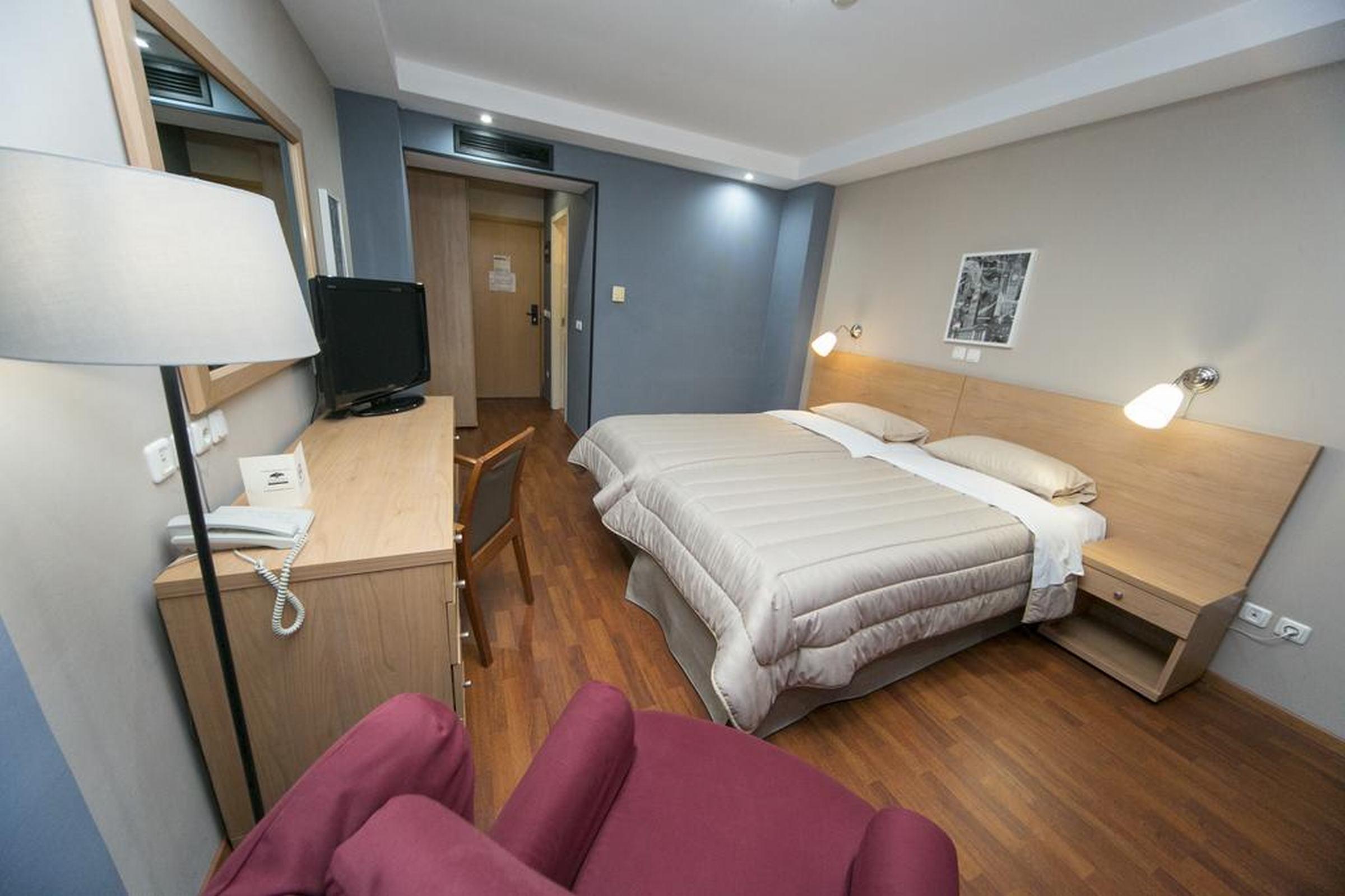 Athina Airport Hotel Thermi Bagian luar foto